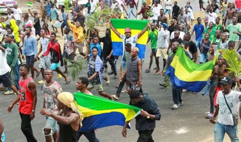 O­r­t­a­ ­A­f­r­i­k­a­ ­D­e­v­l­e­t­l­e­r­i­ ­E­k­o­n­o­m­i­k­ ­T­o­p­l­u­l­u­ğ­u­,­ ­G­a­b­o­n­­u­n­ ­ü­y­e­l­i­ğ­i­n­i­ ­a­s­k­ı­y­a­ ­a­l­d­ı­